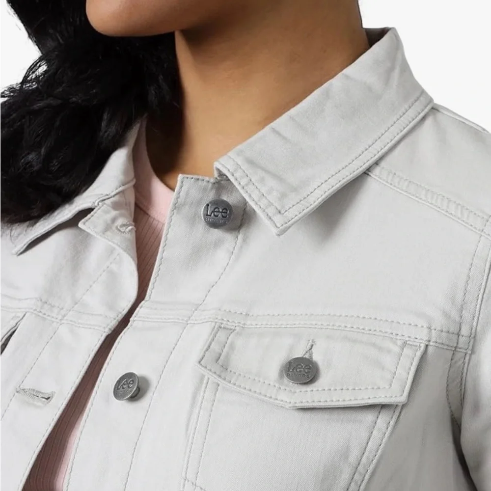 Lee Riders Women’s Cream Denim Stretch Jacket! Small! - Picture 14 of 16